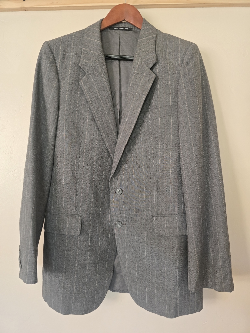 Vintage Yves Saint Laurent Mens Sport Coat Dress Blazer 40R Gray Pinstripe